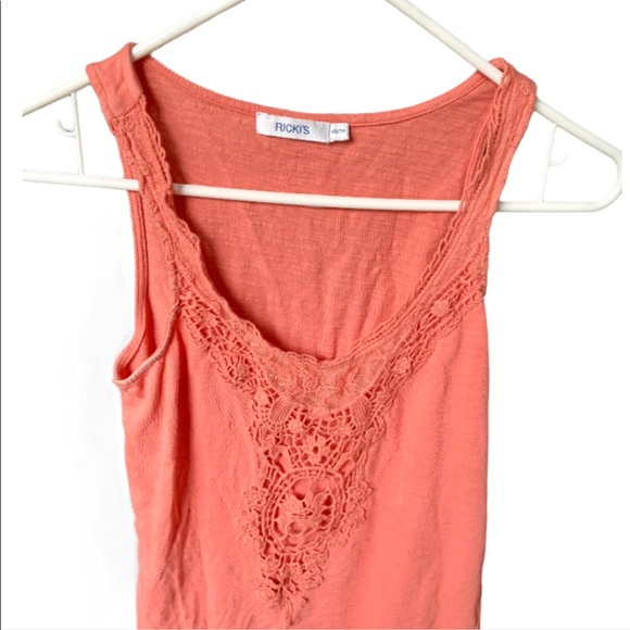 Coral Tank Top with Lovely Bodice Detailing sz xs - Picture 6 of 9